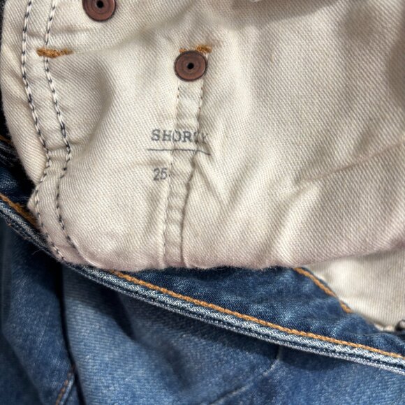 6397 Shorty Jean in Vintage Medium Wash - 25 - Picture 10 of 11